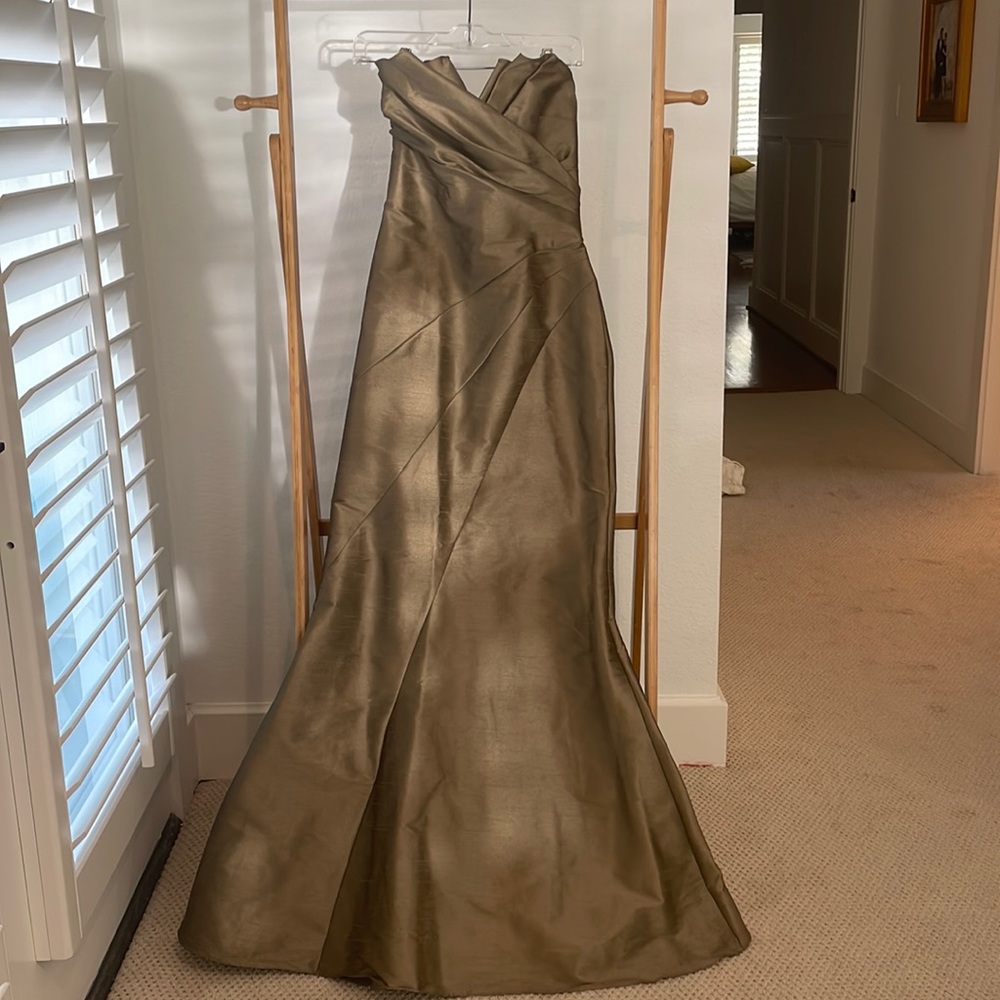 Bridesmaids dress. Dark champagne color, dupioni silk